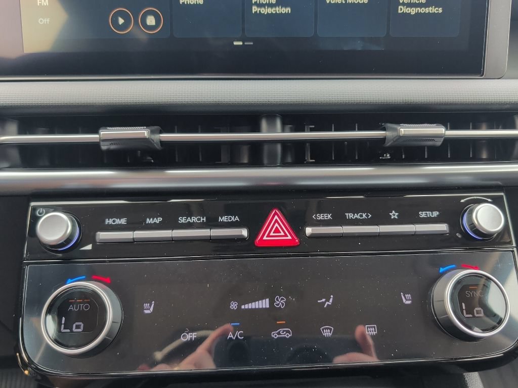 New 2026 Phantom Black Hyundai SEL Plus image 24