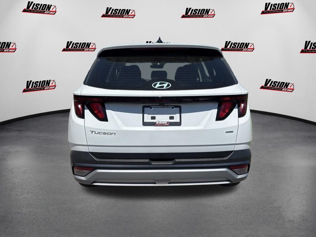 Certified Used 2025 White Hyundai SE image 4
