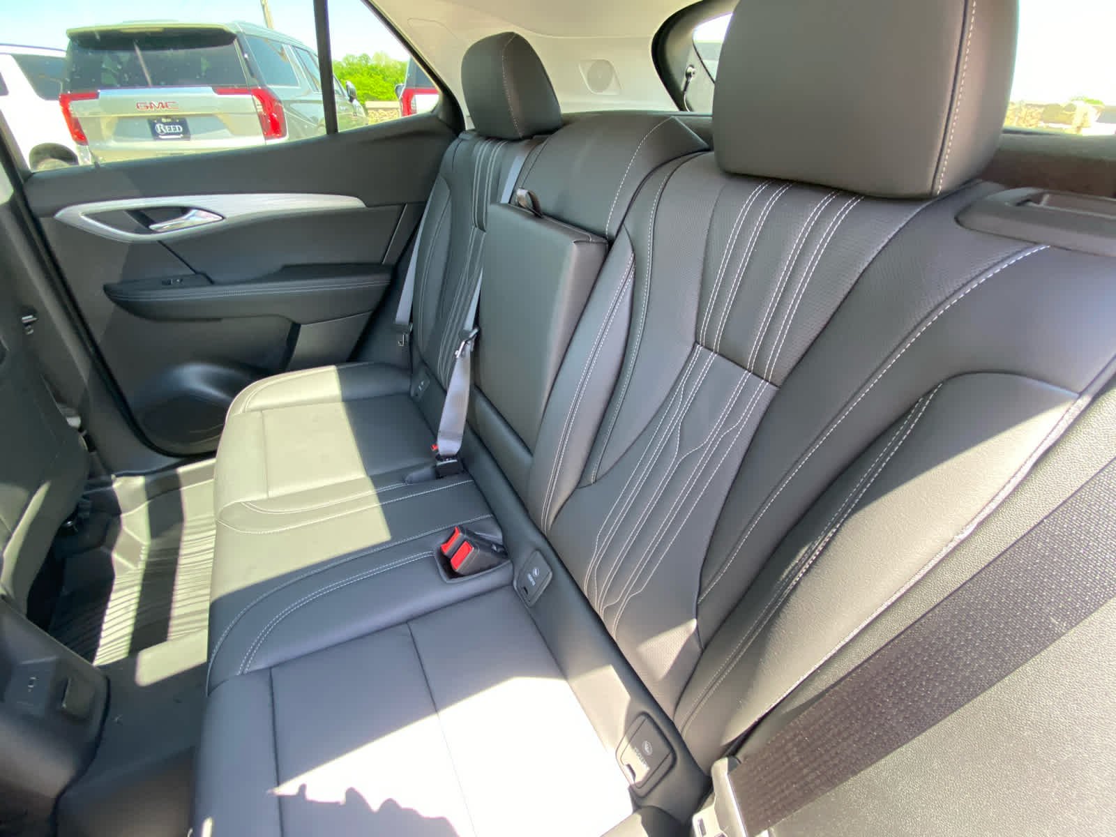 New 2026 Ebony Twilight Metallic Buick Avenir image 22