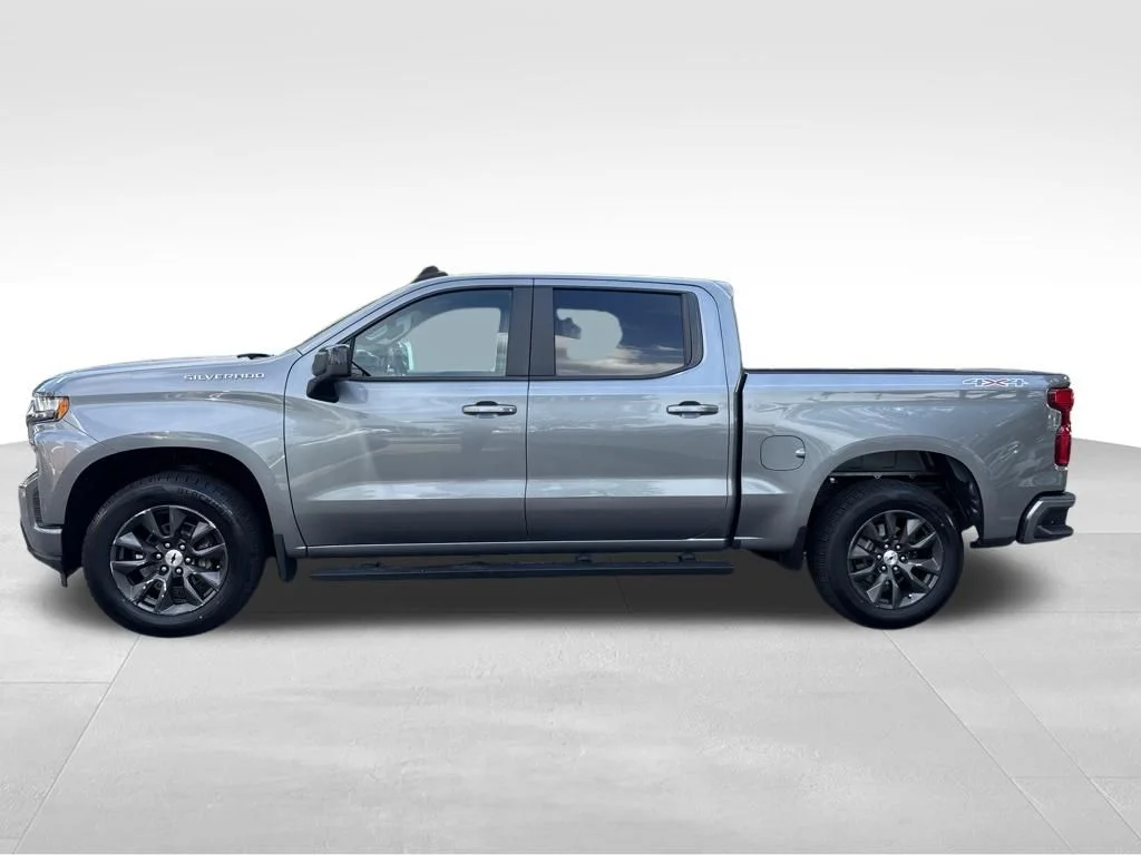 Used 2020 Gray Chevrolet RST image 1