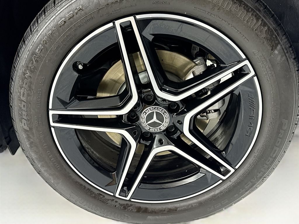 Certified Used 2024 MANUFAKTUR Patagonia Red Metallic Mercedes-Benz GLB 250 image 32