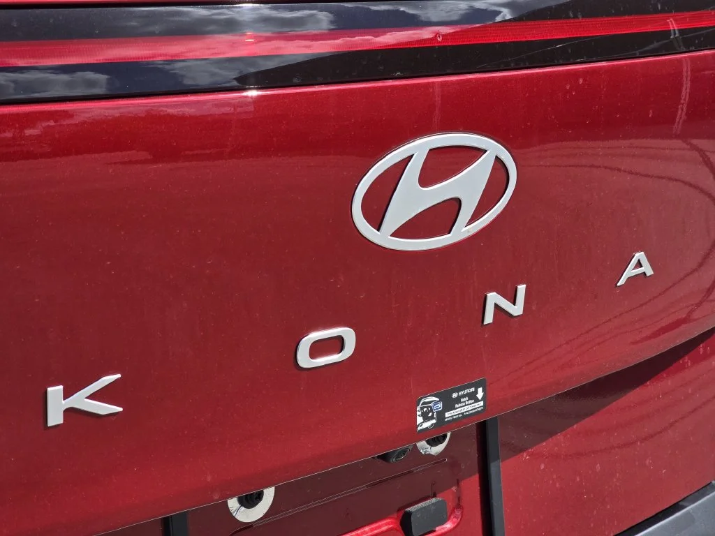 New 2027 Red Hyundai SEL Premium image 6