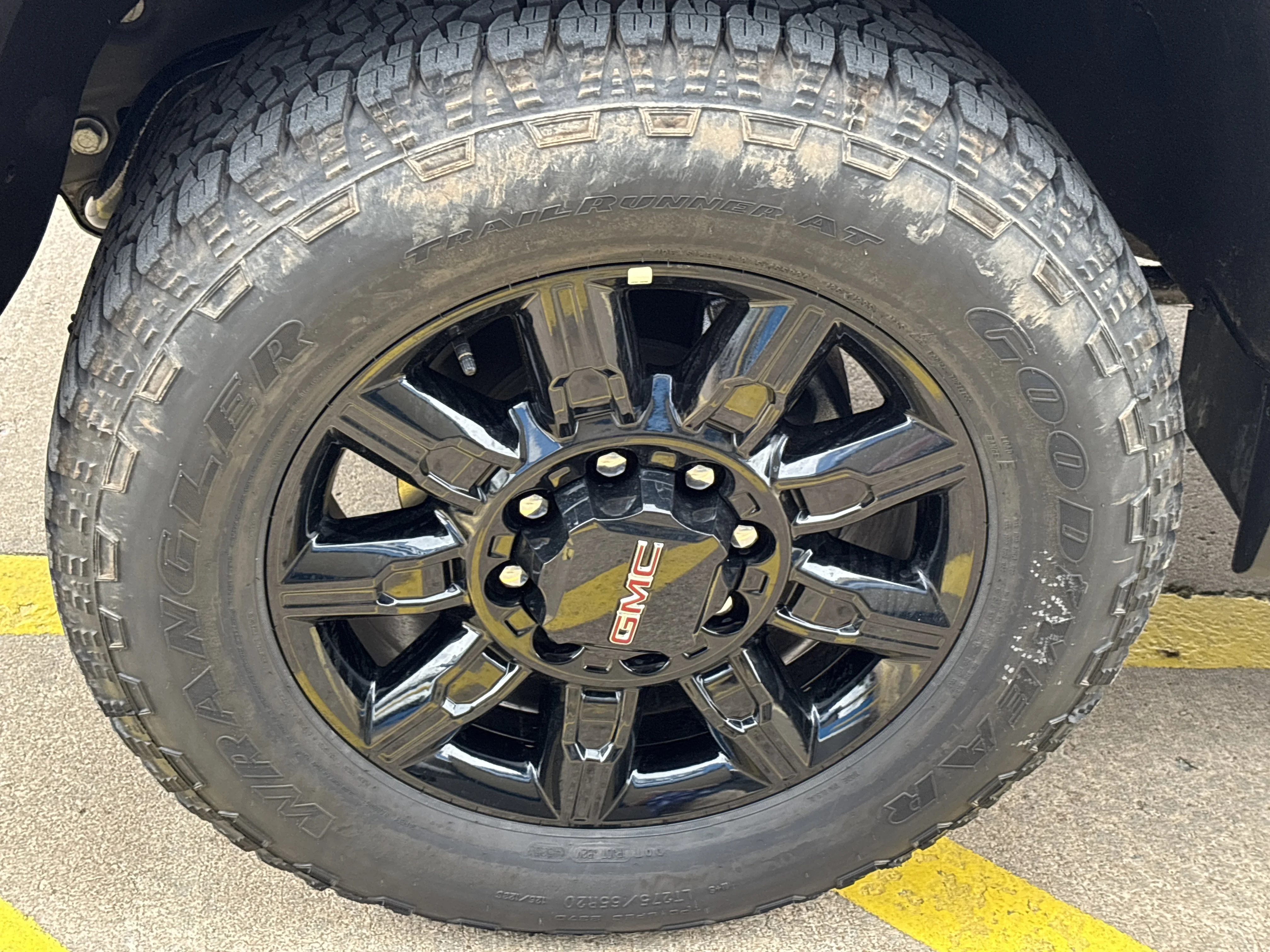 2026 GMC Sierra 3500HD AT4 - Photo 14