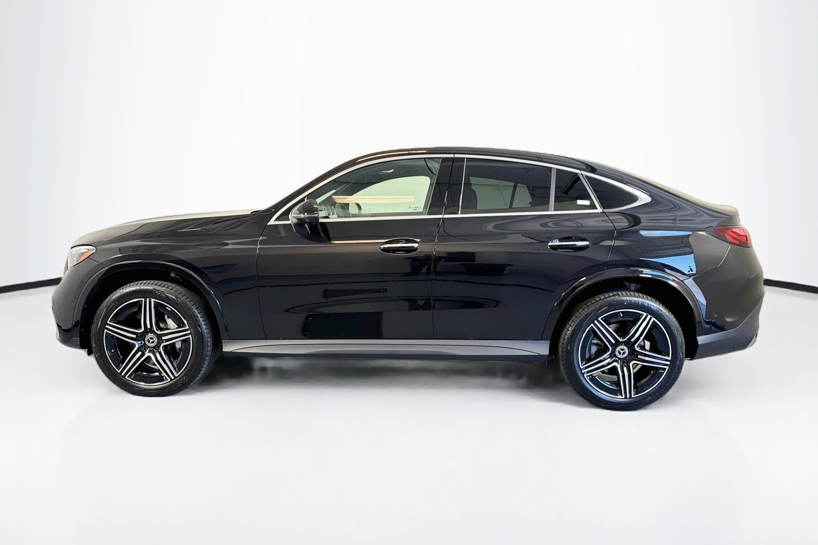 New 2027 Obsidian Black Metallic Mercedes-Benz GLC 300 image 8