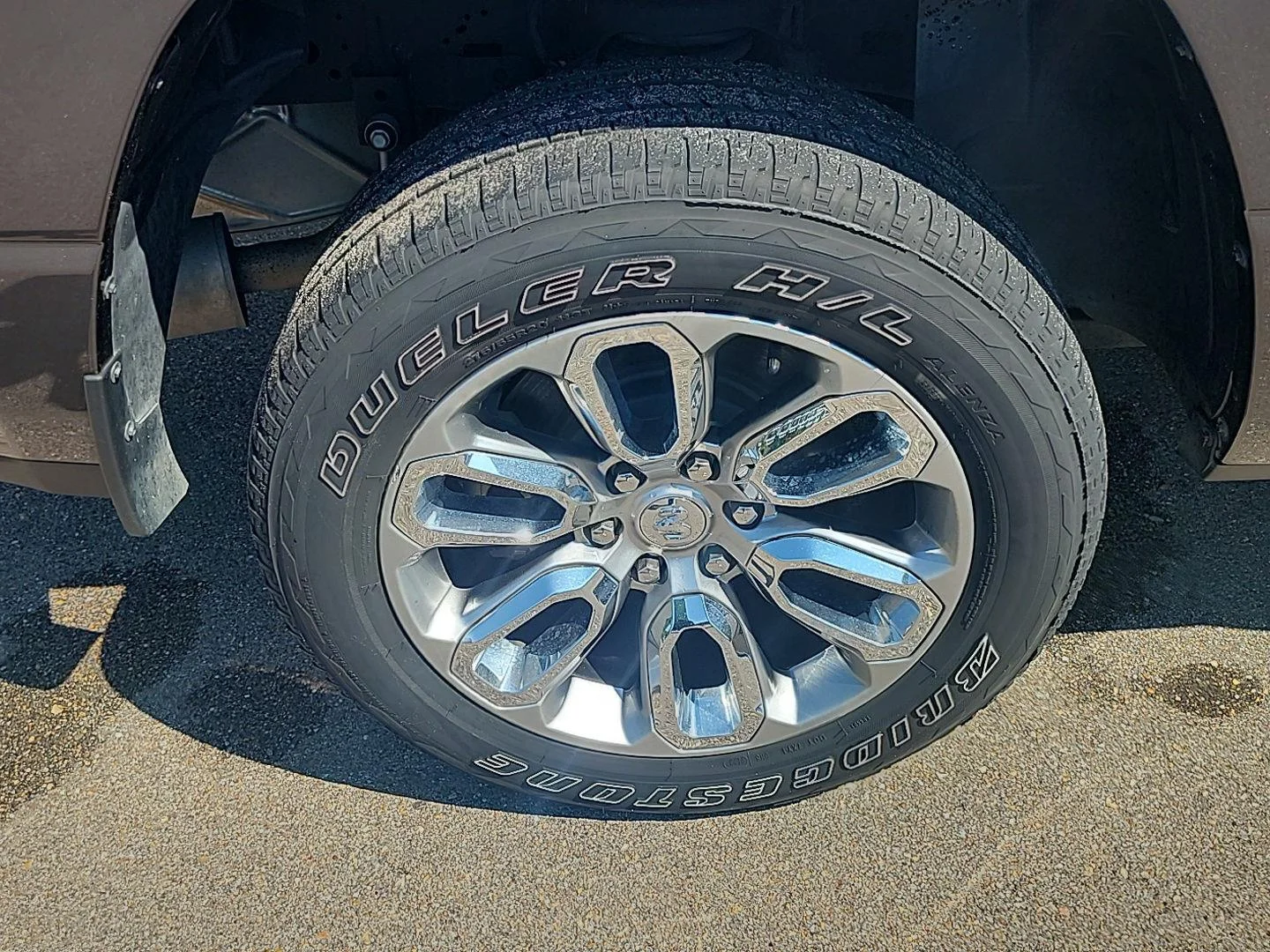 Used 2023 Granite Crystal Metallic Clearcoat Ram Laramie image 22