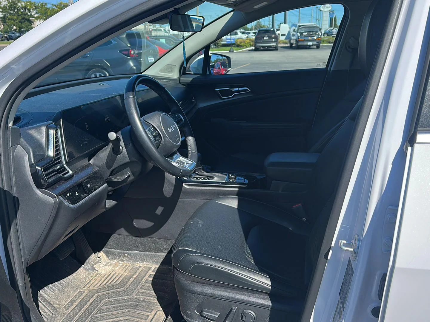 Used 2024 Wh Kia EX image 7