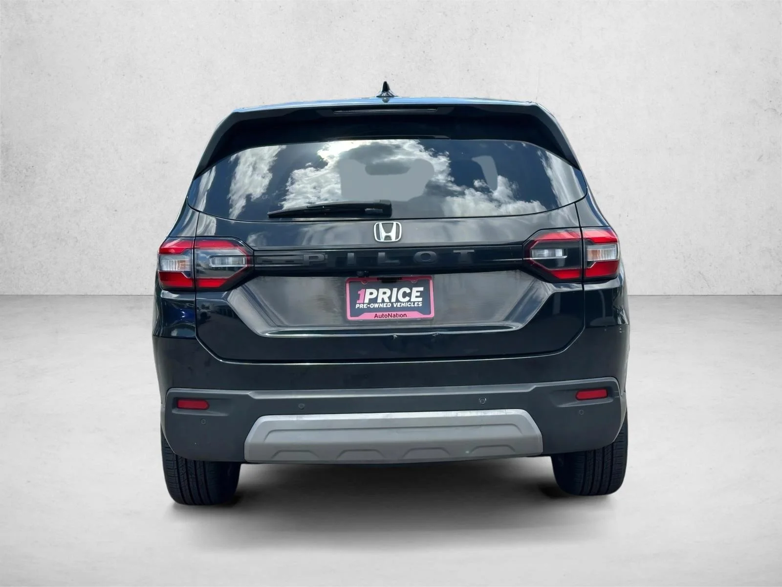 Used 2023 Crystal Black Pearl Honda EX-L 7 Passenger image 6