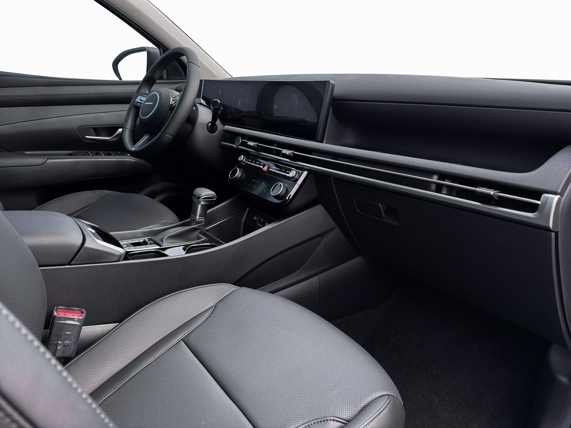 New 2026 Phantom Black Hyundai SEL Premium image 15