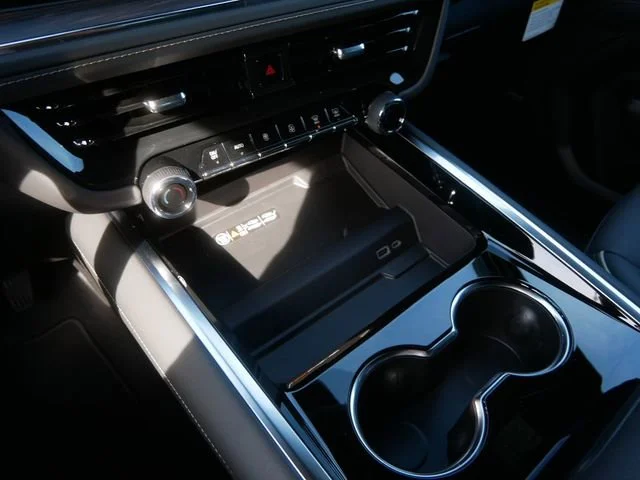 2026 Chevrolet Tahoe Premier - Photo 12