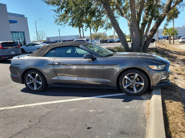 2016 Ford Mustang V6