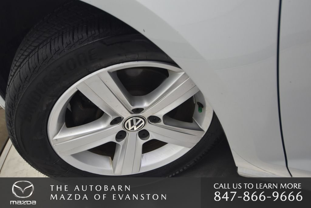 Used 2015 Reflex Silver Metallic Volkswagen S image 34