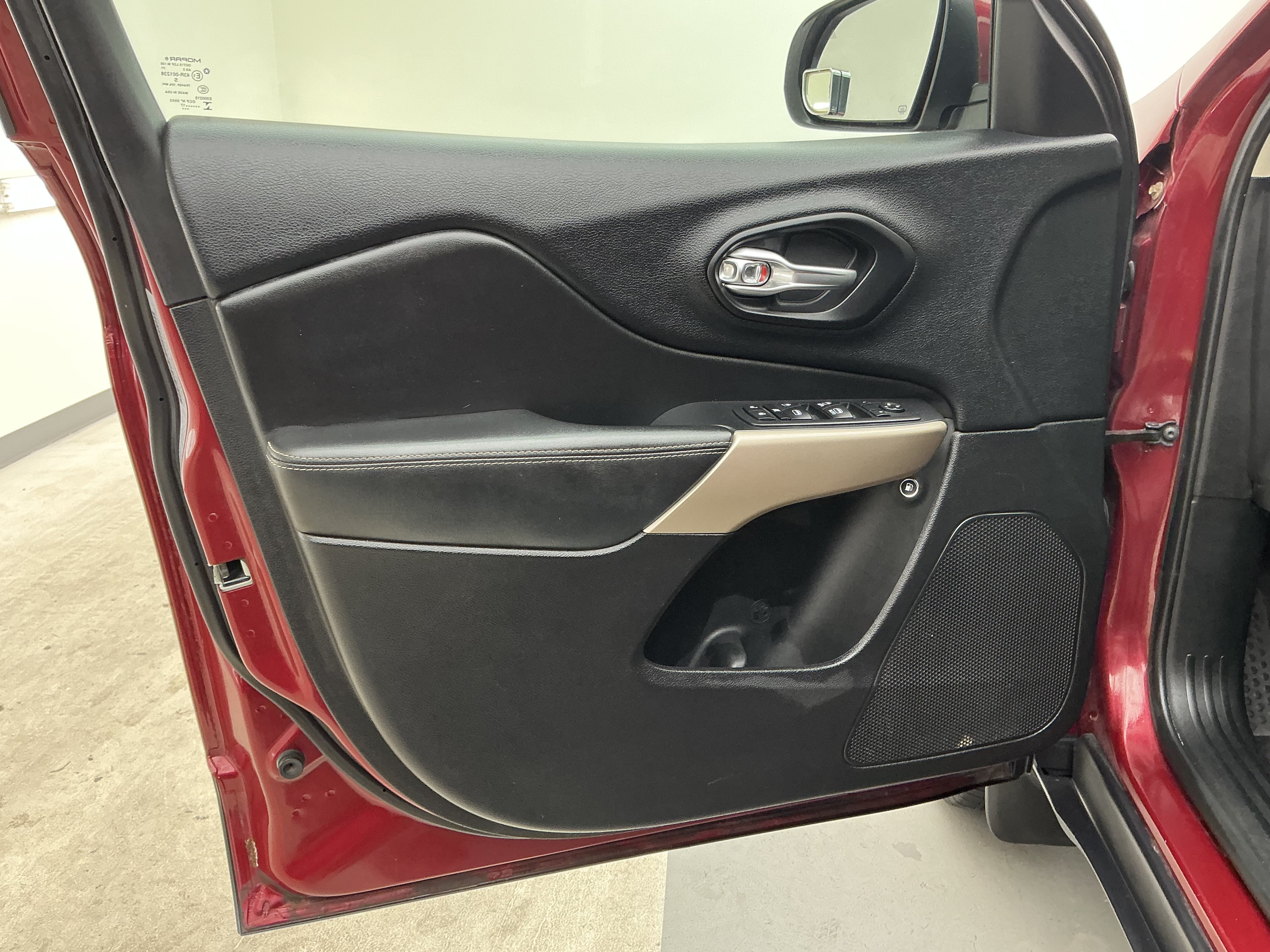 Used 2017 Deep Cherry Red Crystal Pearlcoat Jeep Limited image 16