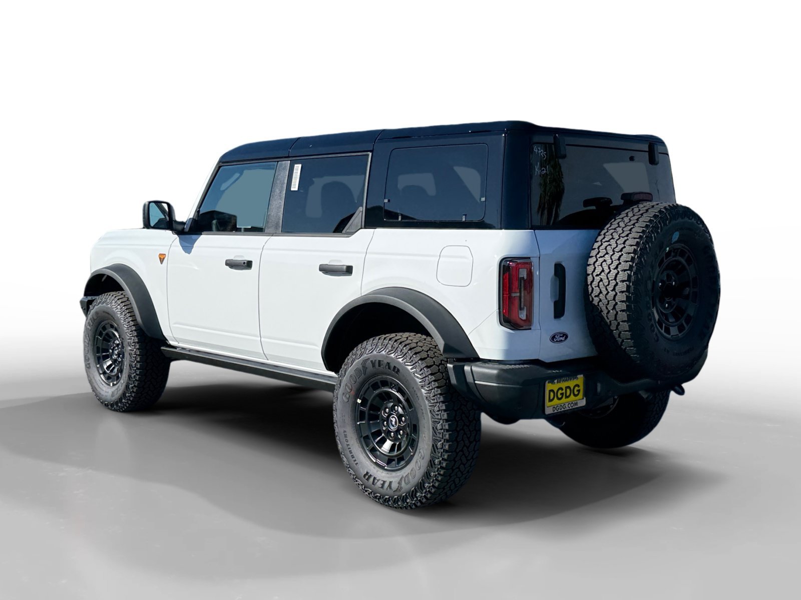 New 2026 Oxford White Ford Badlands® image 3
