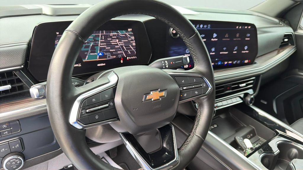 Certified Used 2025 Dark Ash Metallic Chevrolet Premier image 22