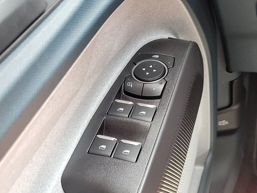 New 2026 Velocity Blue Ford XLT image 13