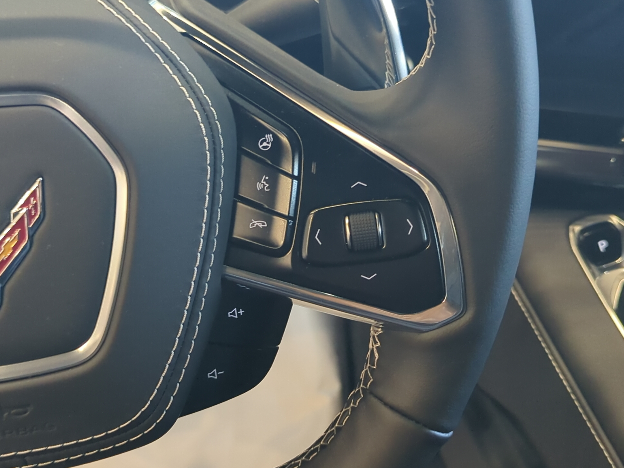 2025 Chevrolet Corvette 2LZ - Photo 10