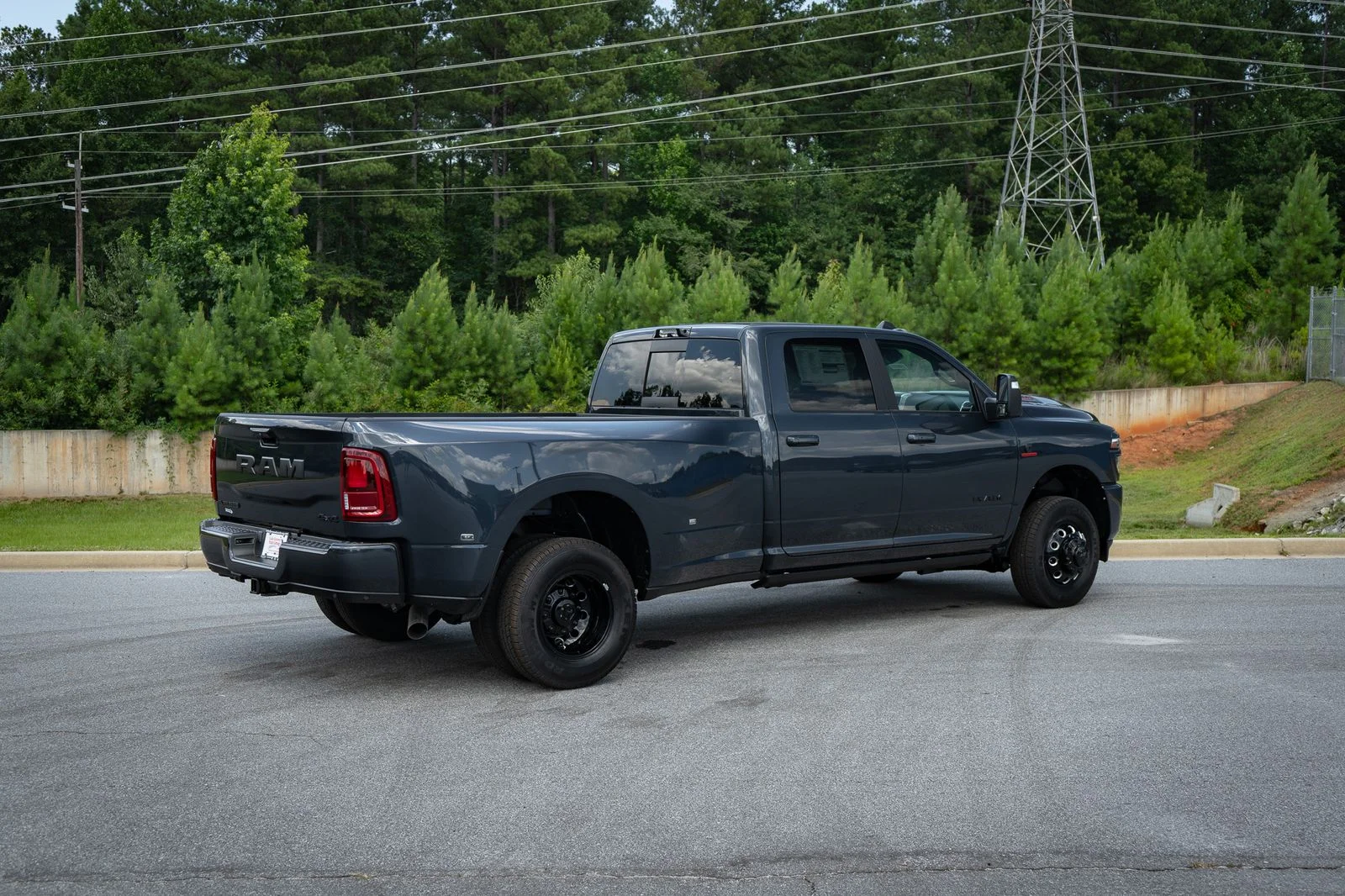 New 2026 Blue Ram Laramie image 19