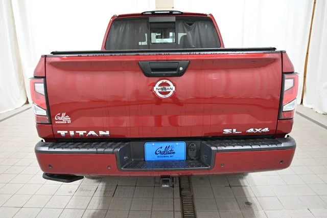 Used 2021 Red Nissan SL image 12