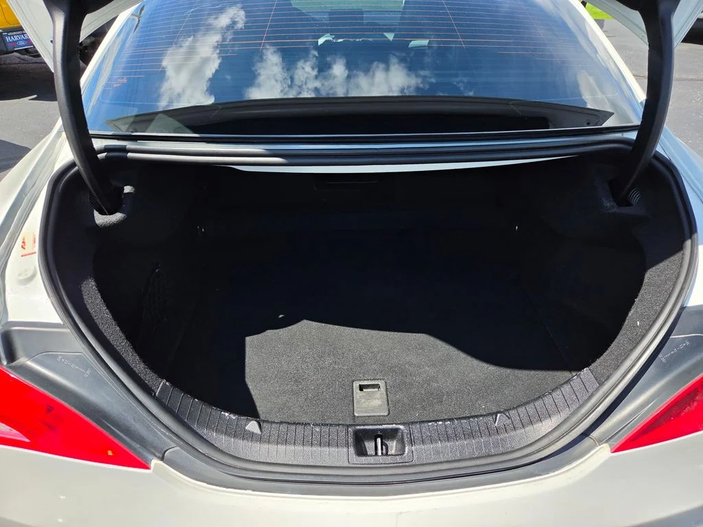 Used 2018 White Mercedes-Benz CLA 250 image 29