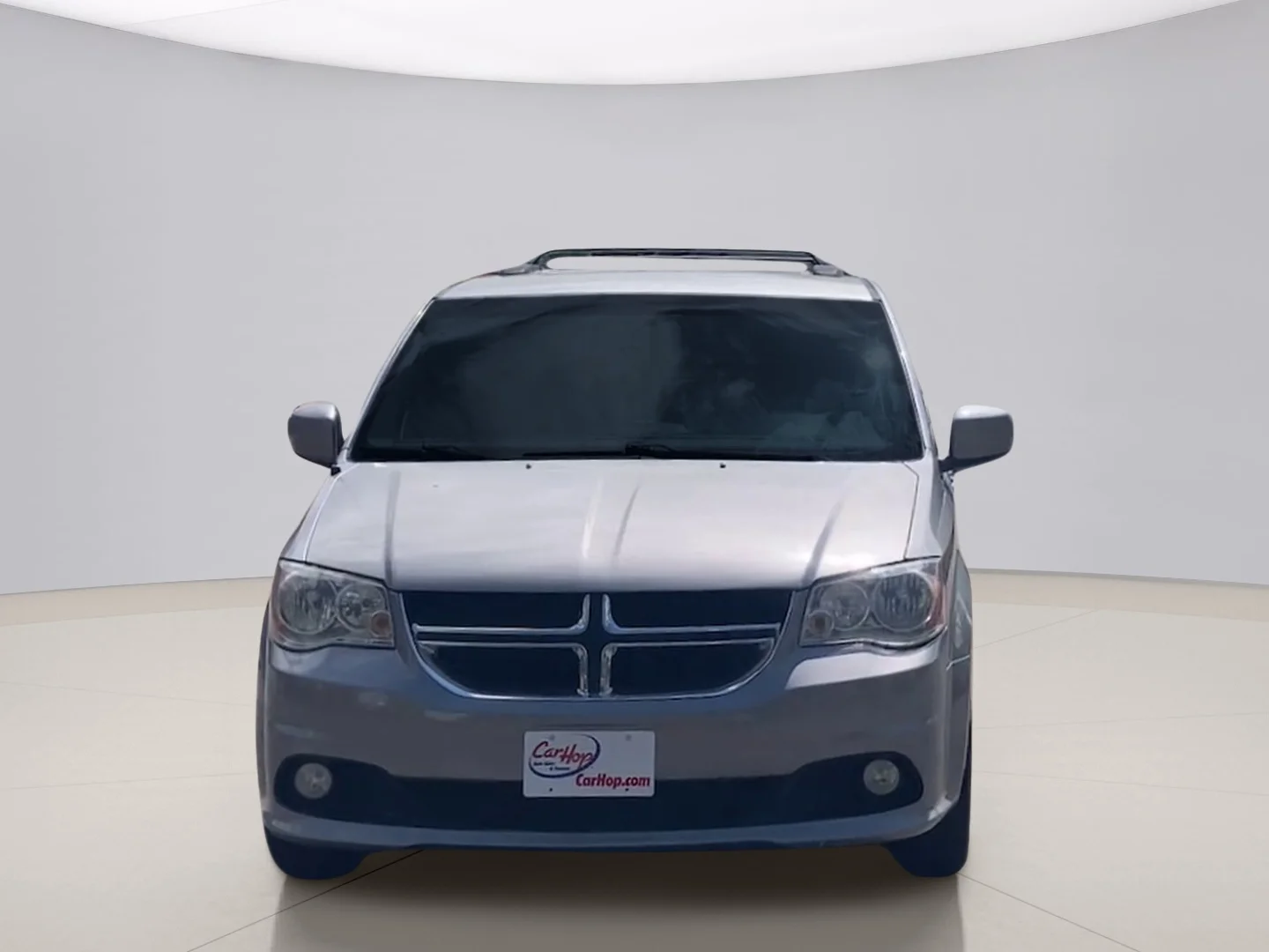 Used 2017 Silver Dodge SXT image 8
