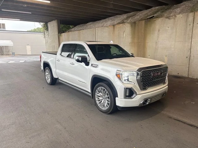 Used 2019 White GMC Denali image 1