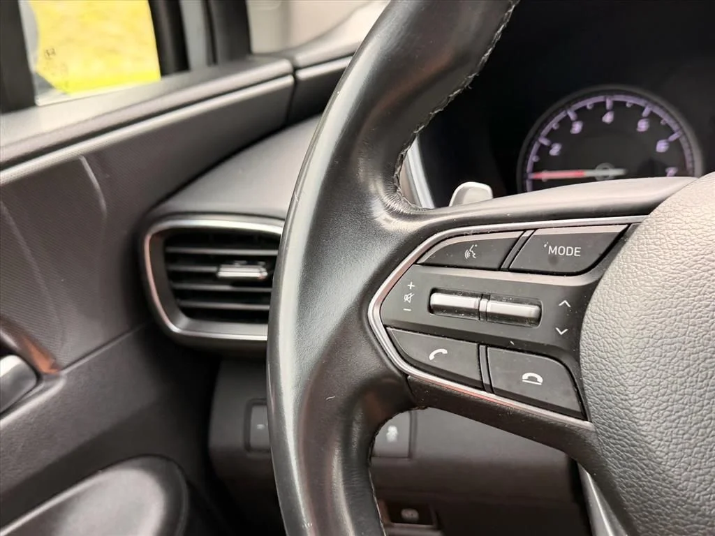 Used 2023 Silver Hyundai SEL image 19