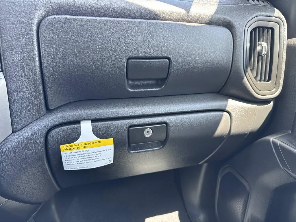 Used 2025 White Chevrolet Custom Trail Boss image 41