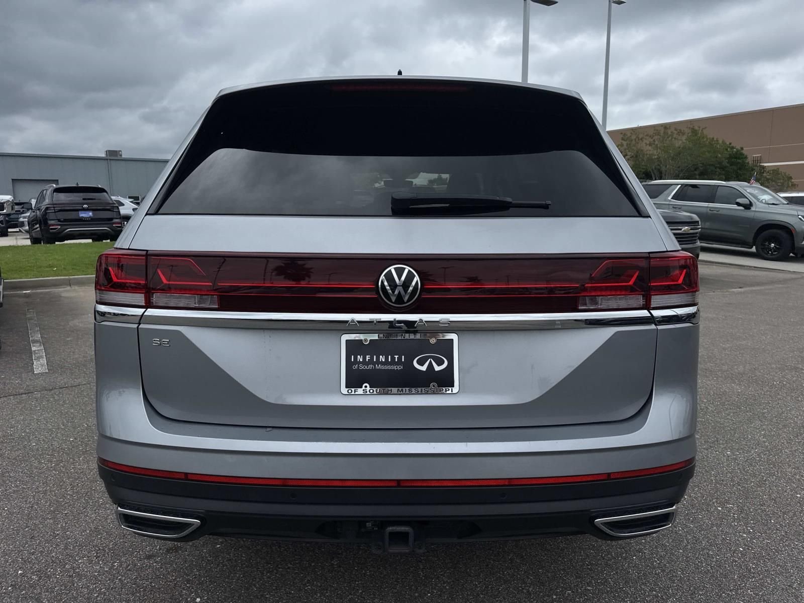 Used 2024 Silver Volkswagen 2.0T SE w/Technology image 6