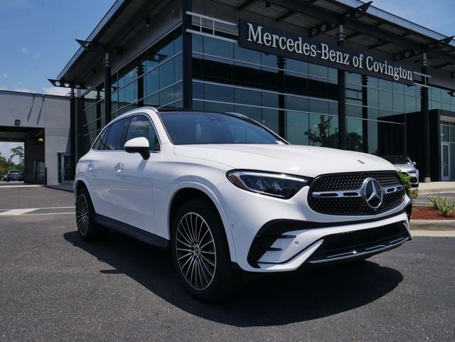2026 Mercedes-Benz GLC GLC 300's photo