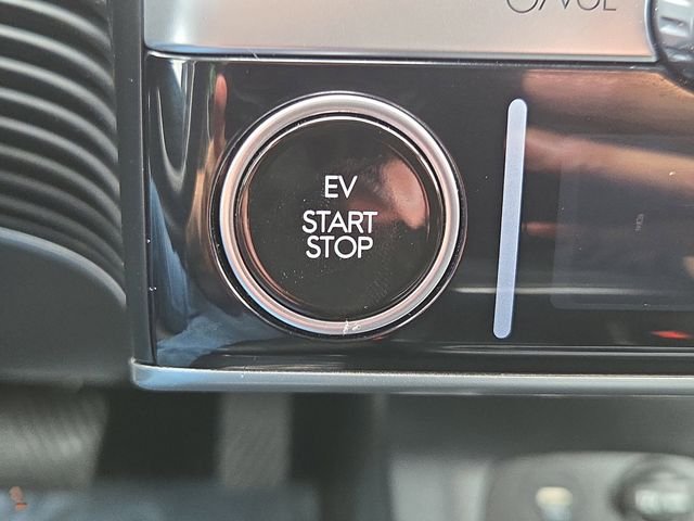 Used 2024 Abyss Black Hyundai SEL image 17