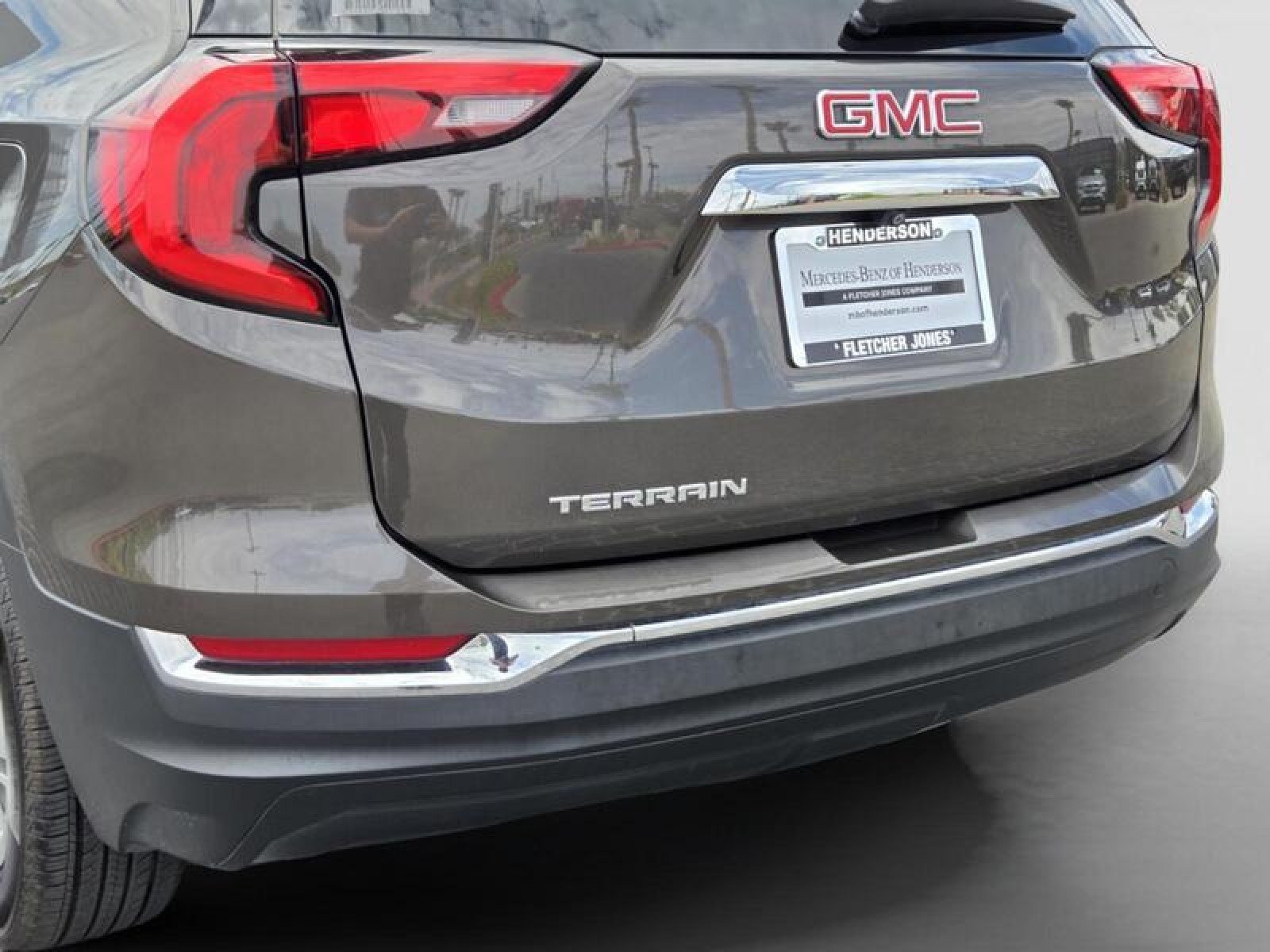 Used 2020 GRAY GMC SLT image 4