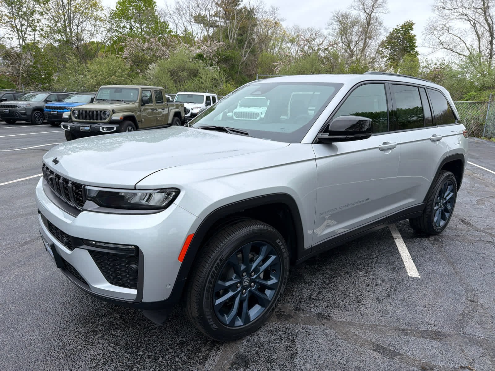 New 2026 Silver Zynith Jeep 85th Anniversary Edition image 4