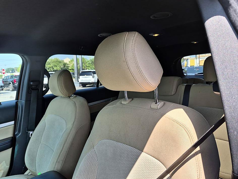 Used 2017  Ford XLT image 15