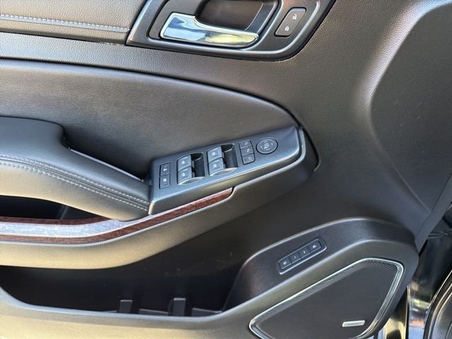 Used 2020 Black GMC SLT image 27