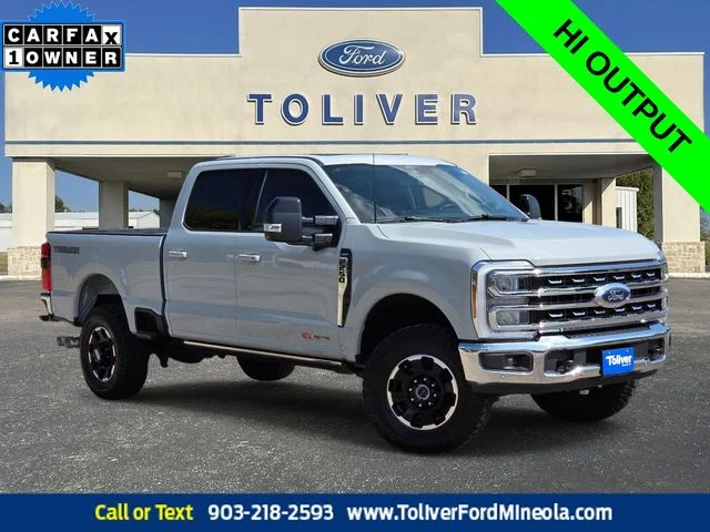 Used 2025 Avalanche Ford Lariat image 1