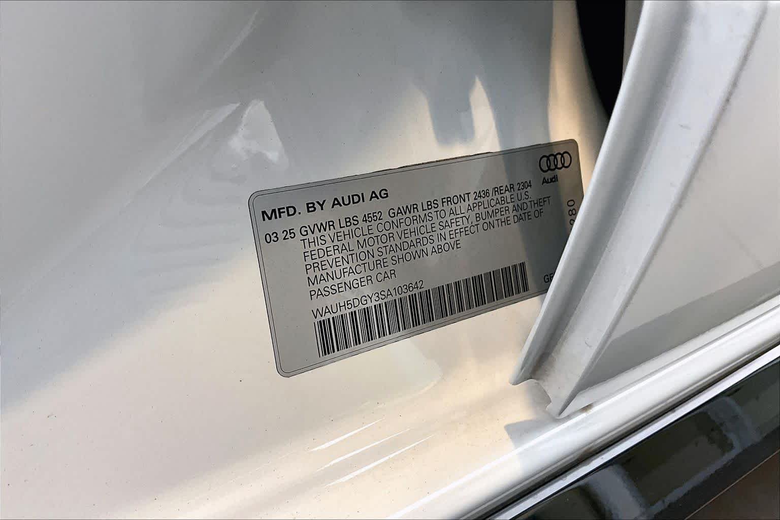 Used 2025 Glacier White Metallic Audi Premium Plus image 32