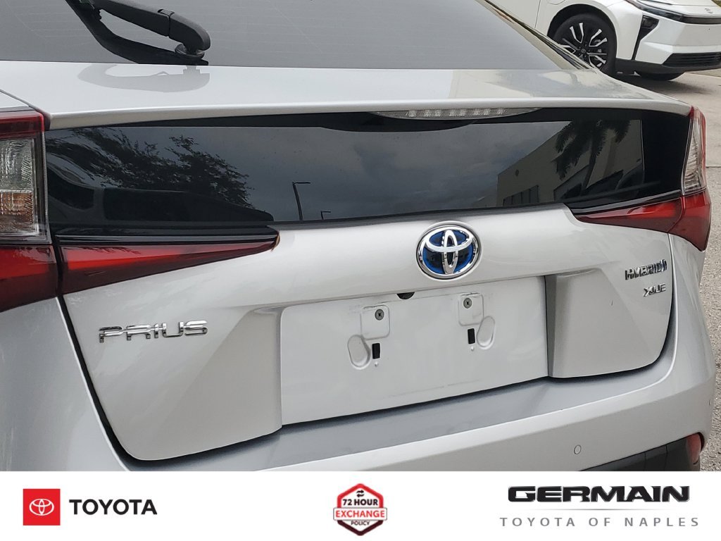 Certified Used 2022 Silver Toyota XLE image 17
