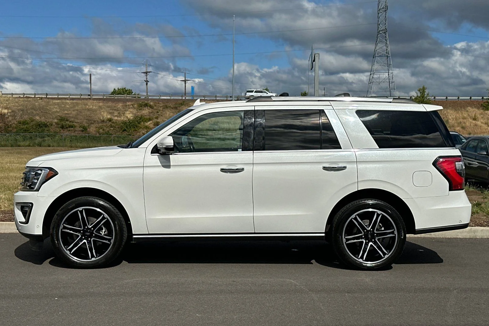 Used 2020 White Ford Limited image 6