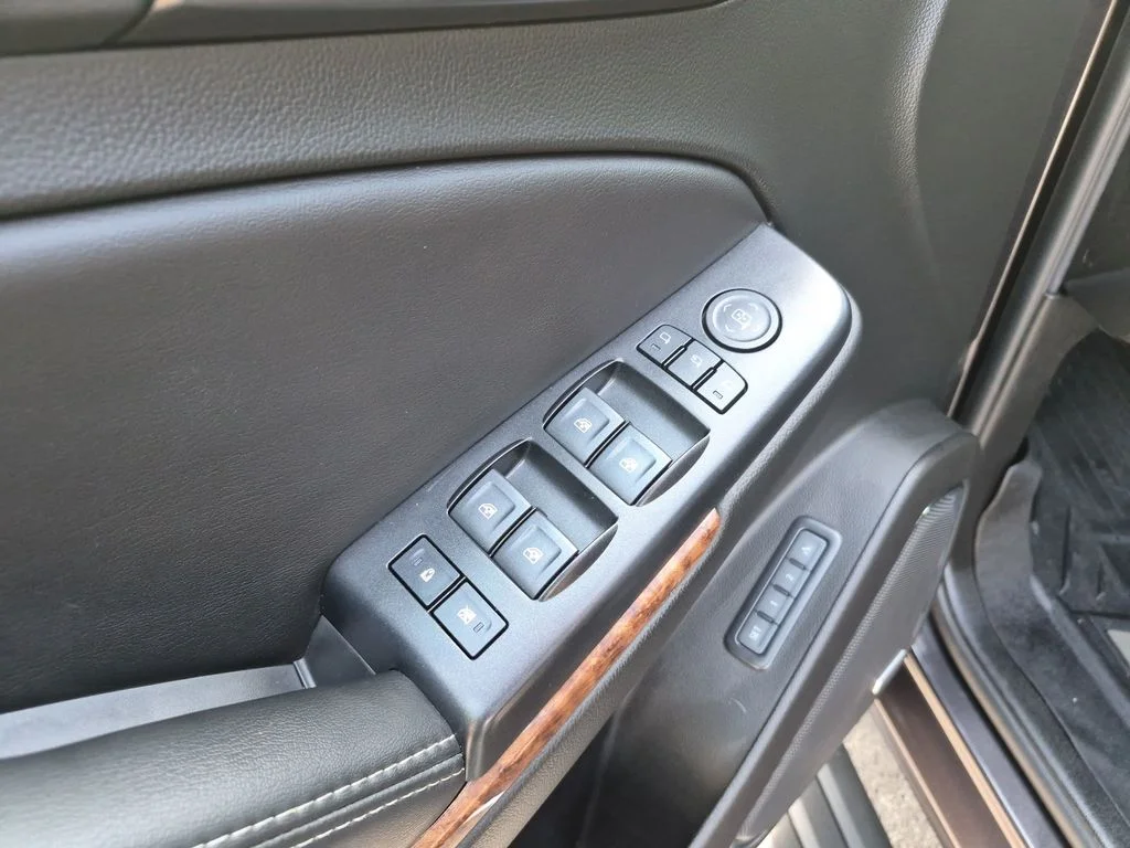 Used 2017 Gray Chevrolet Premier image 20