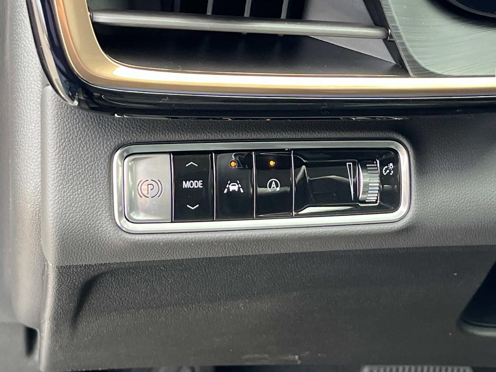 New 2026 Moonstone Gray Metallic Buick Avenir image 25