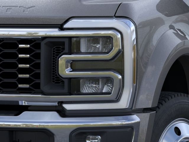 New 2026 Carbonized Gray Metallic Ford F-450® Lariat® image 20