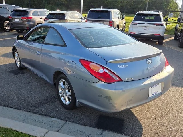Used 2005 Blue Toyota SLE image 9
