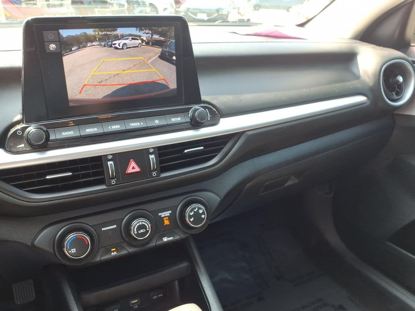 2023 Kia Forte LXS - Photo 30