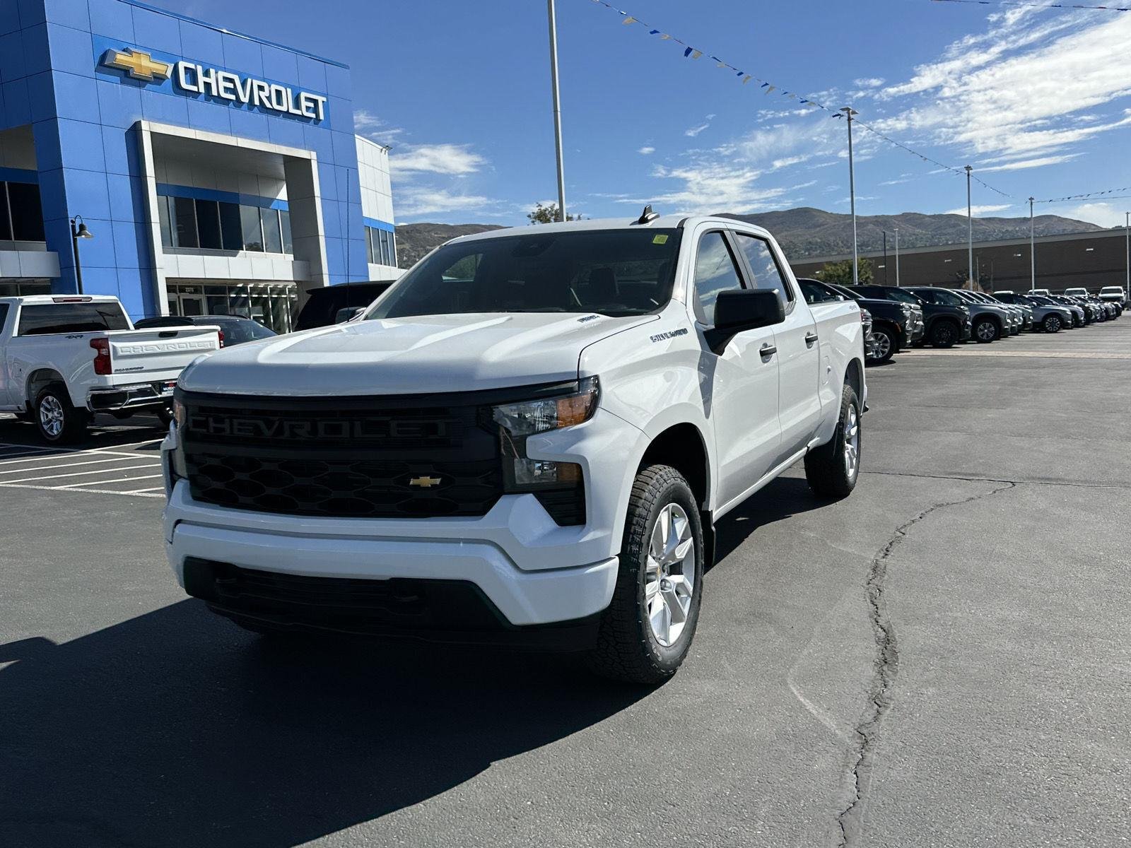 New 2026 Summit White Chevrolet Custom image 3