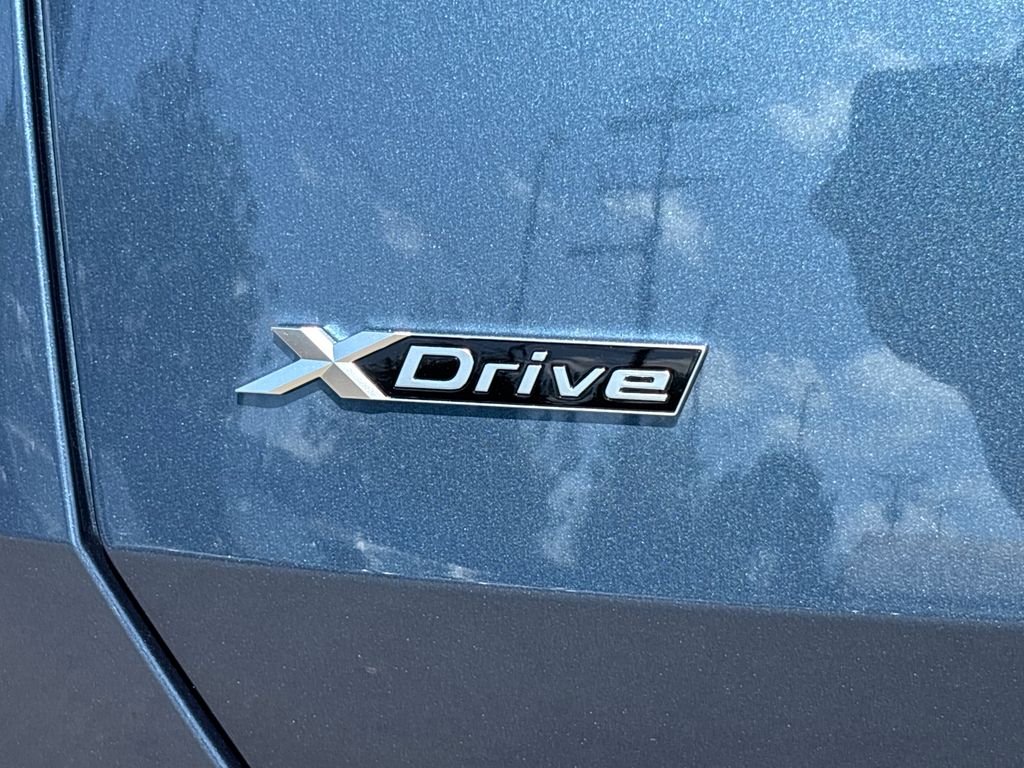 New 2026 Arctic Race Blue metallic BMW 30 xDrive image 11