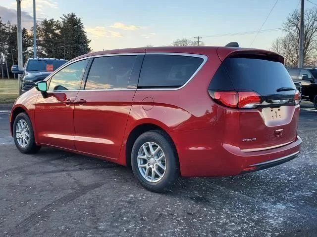 New 2026 Red Hot Pearl-Coat Exterior Paint Chrysler LX image 4