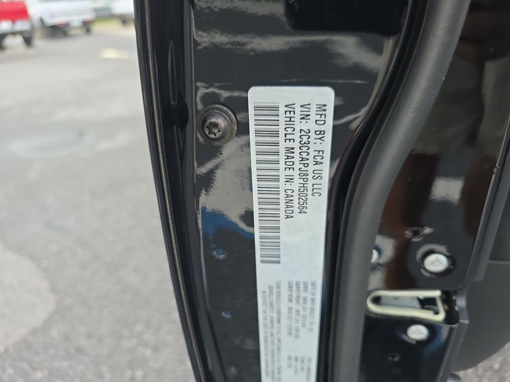 Used 2023 Black Chrysler C image 38