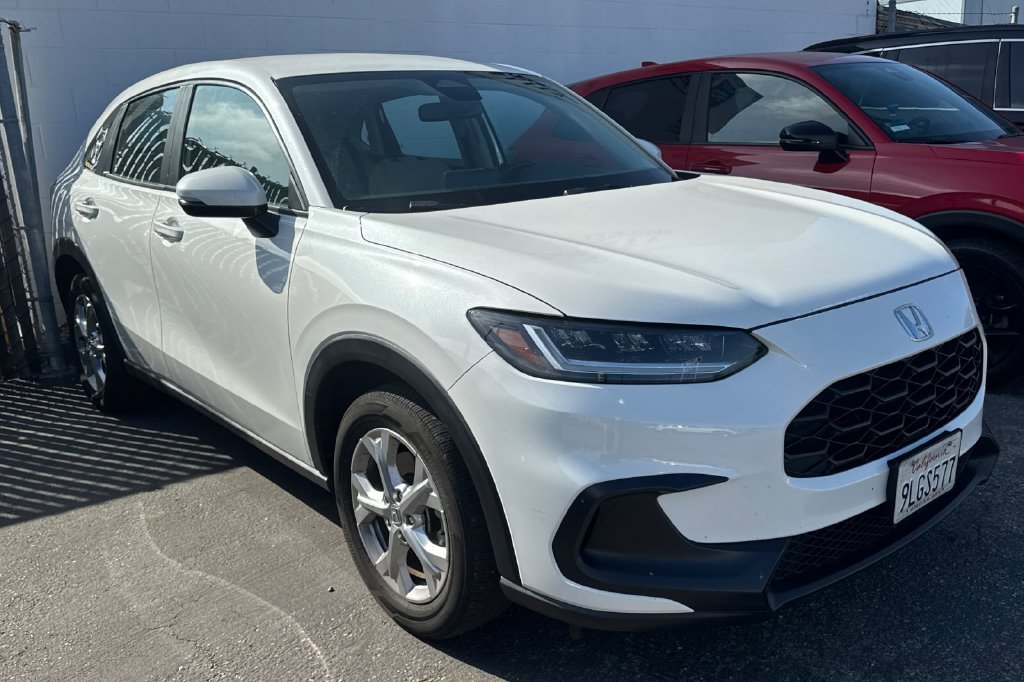Used 2024 Platinum White Pearl Honda LX image 2