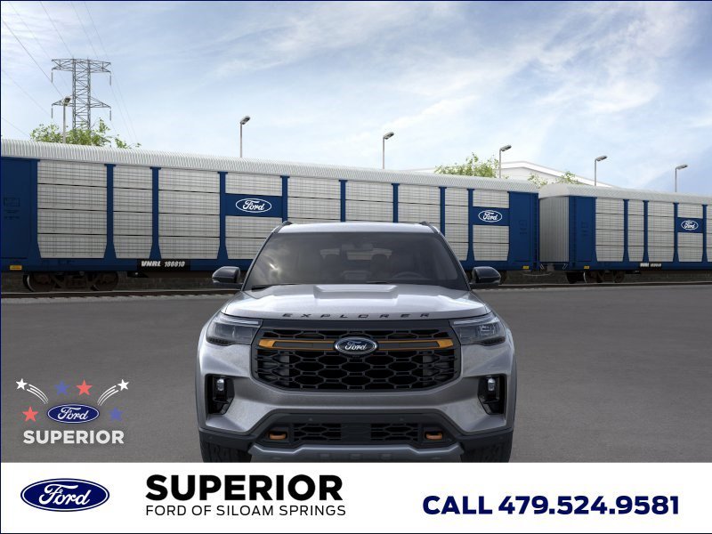 New 2026 Carbonized Gray Metallic Ford Tremor image 6