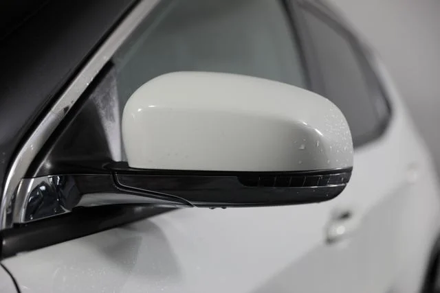 Used 2019 White Jeep Limited image 31